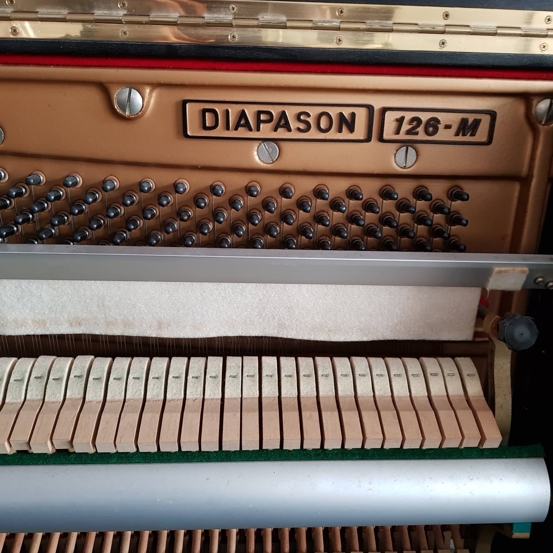Đàn Piano Cơ Upright Diapason 126-M - Qua Sử Dụng
