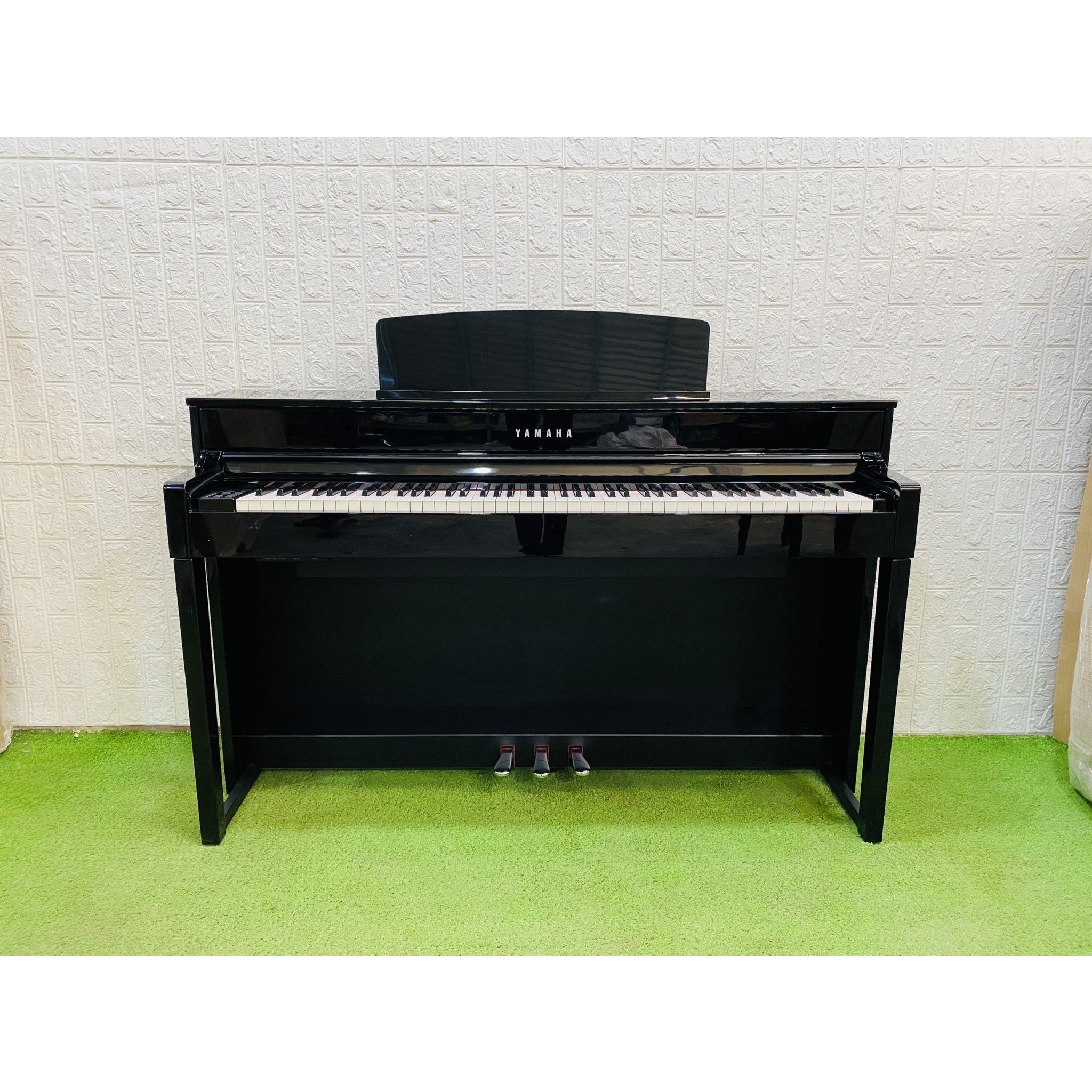 Đàn Piano Điện Yamaha CLP575 - Qua Sử Dụng