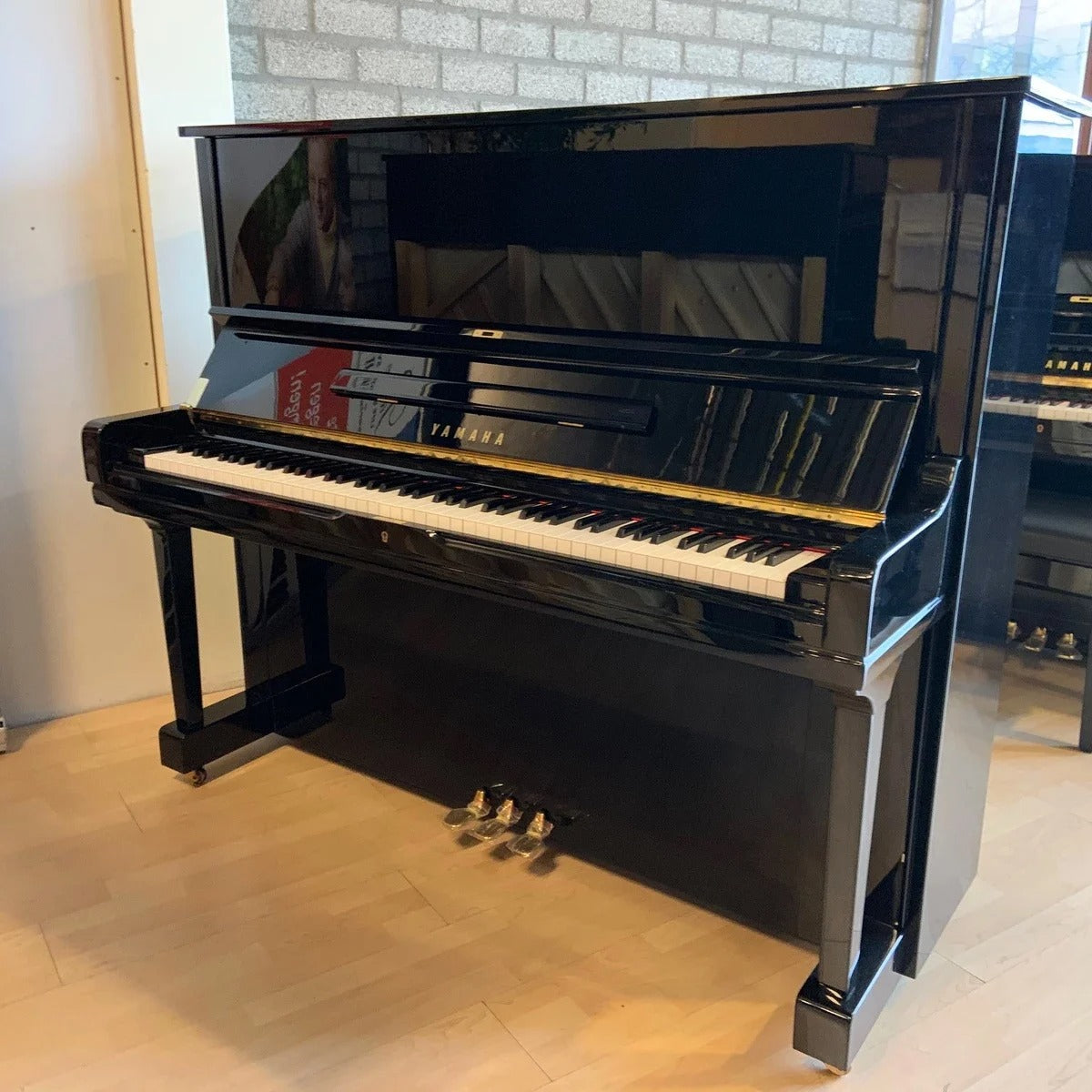 Đàn Piano Cơ Upright Yamaha U1A PE - Qua Sử Dụng