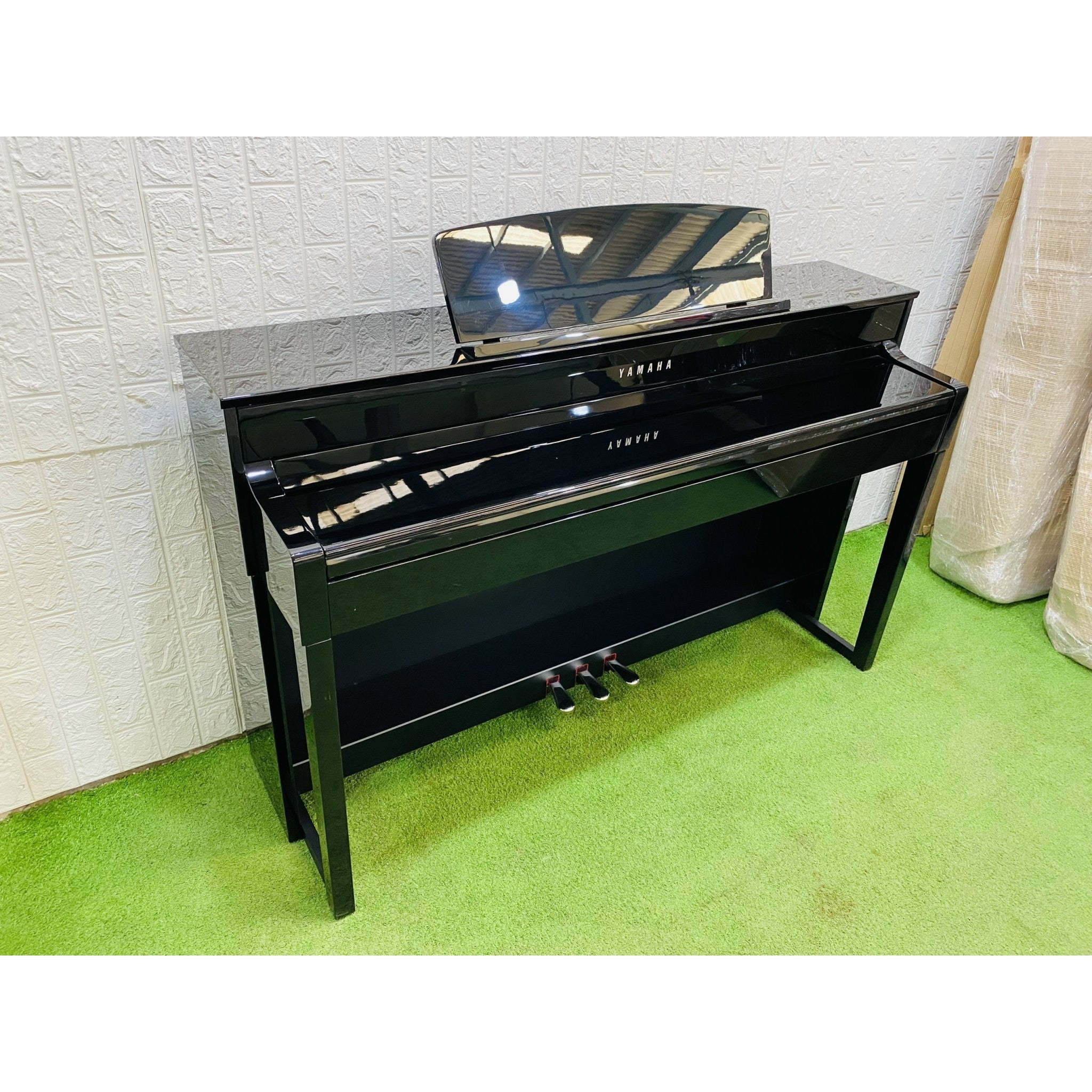 Đàn Piano Điện Yamaha CLP575 - Qua Sử Dụng