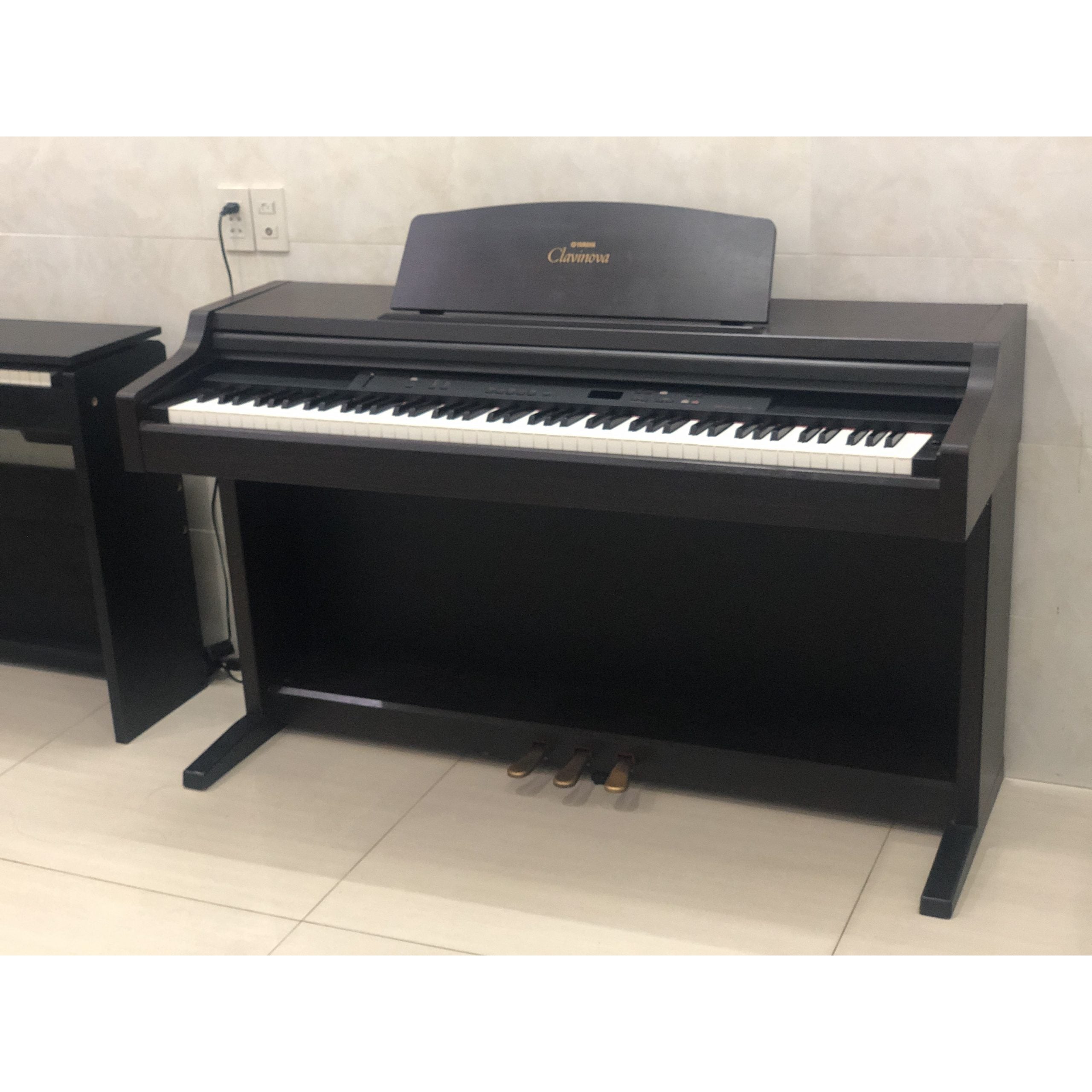 Đàn Piano Điện Yamaha CLP820 - Qua Sử Dụng