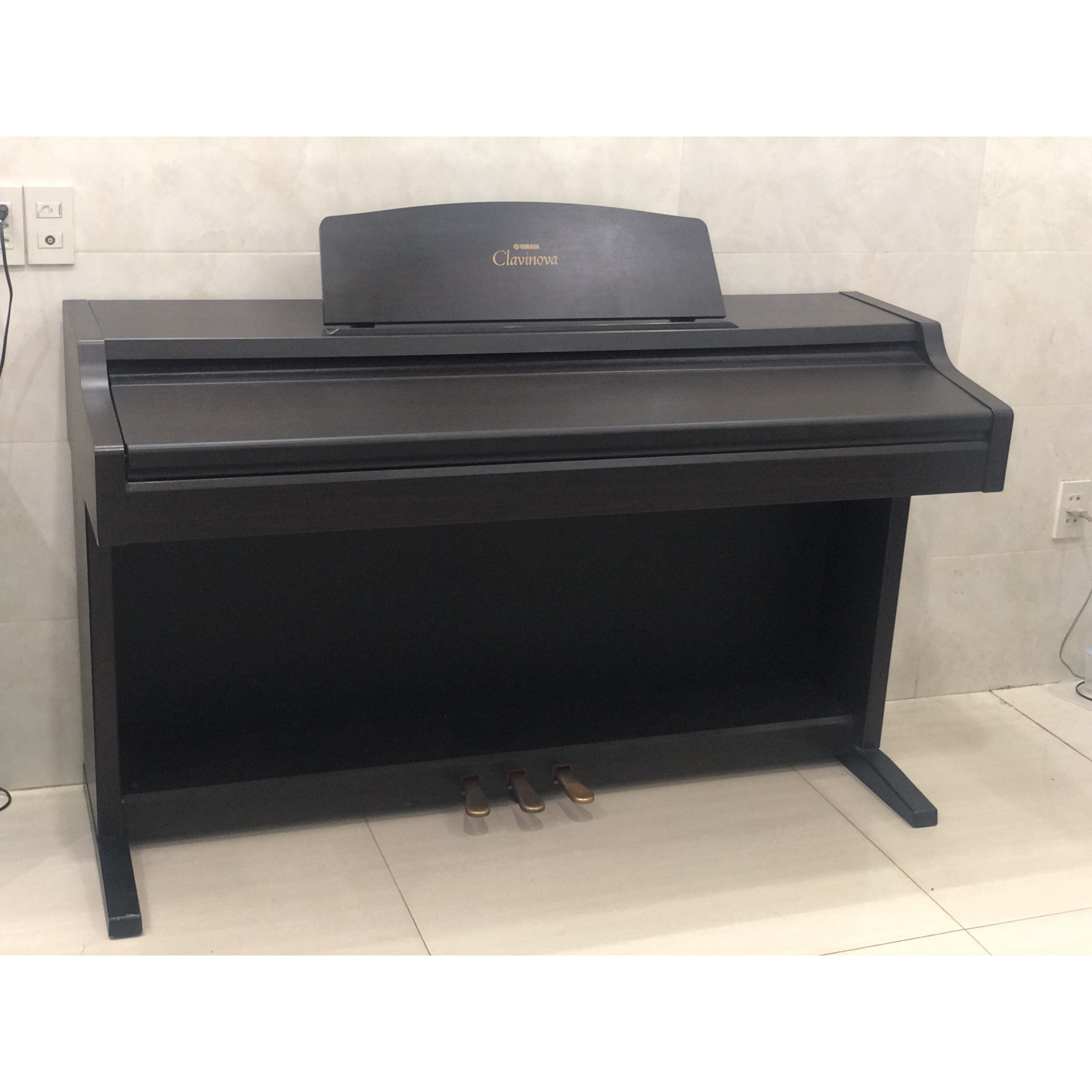 Đàn Piano Điện Yamaha CLP820 - Qua Sử Dụng