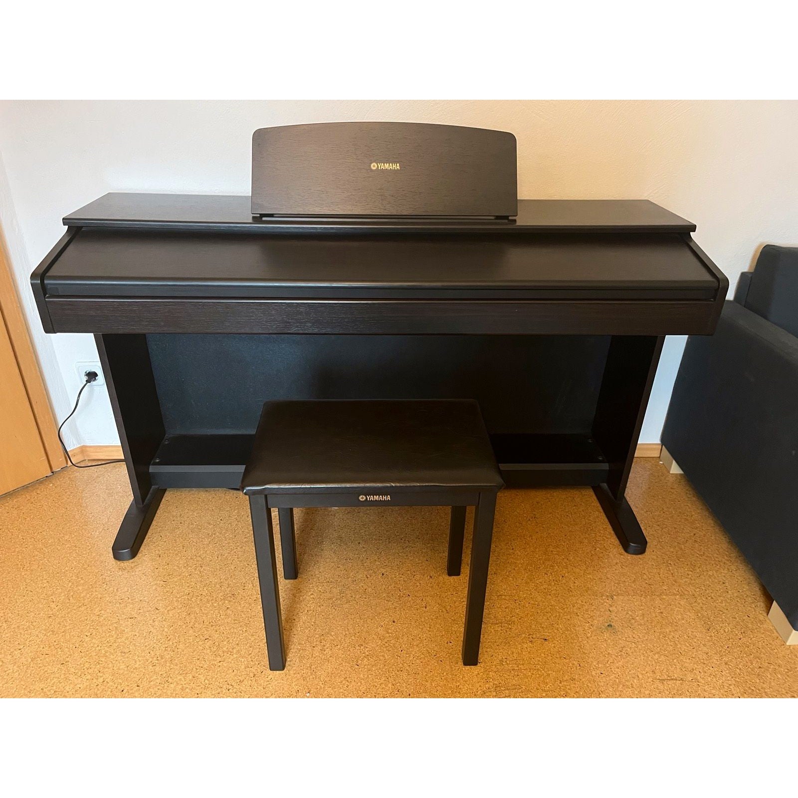 Đàn Piano Điện Yamaha YDP101 - Qua Sử Dụng