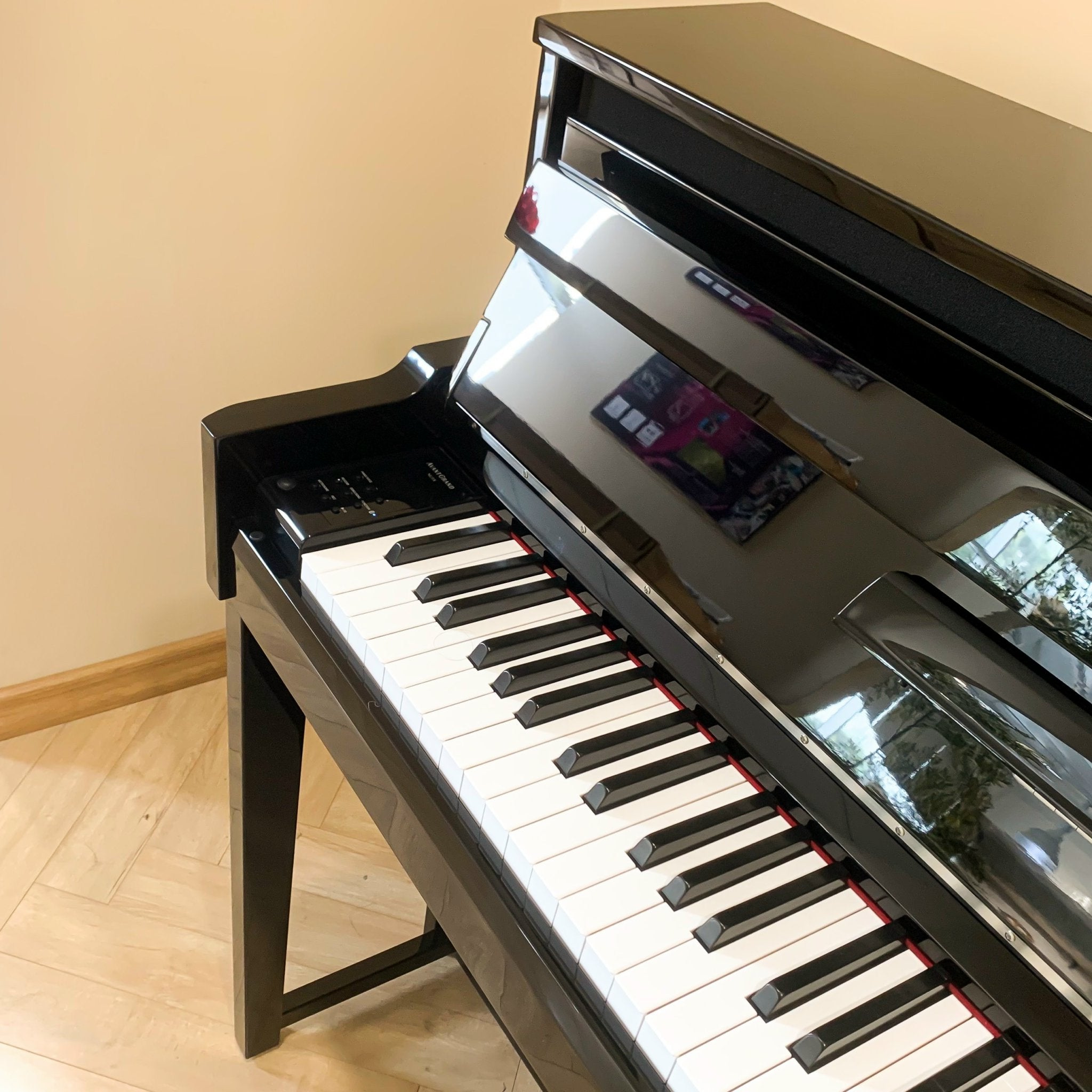 Đàn Piano Điện Yamaha NU1X AvantGrand - Qua Sử Dụng